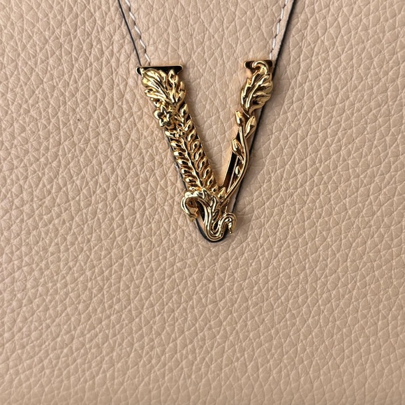 NWT VERSACE WALLET - Picture 4 of 7